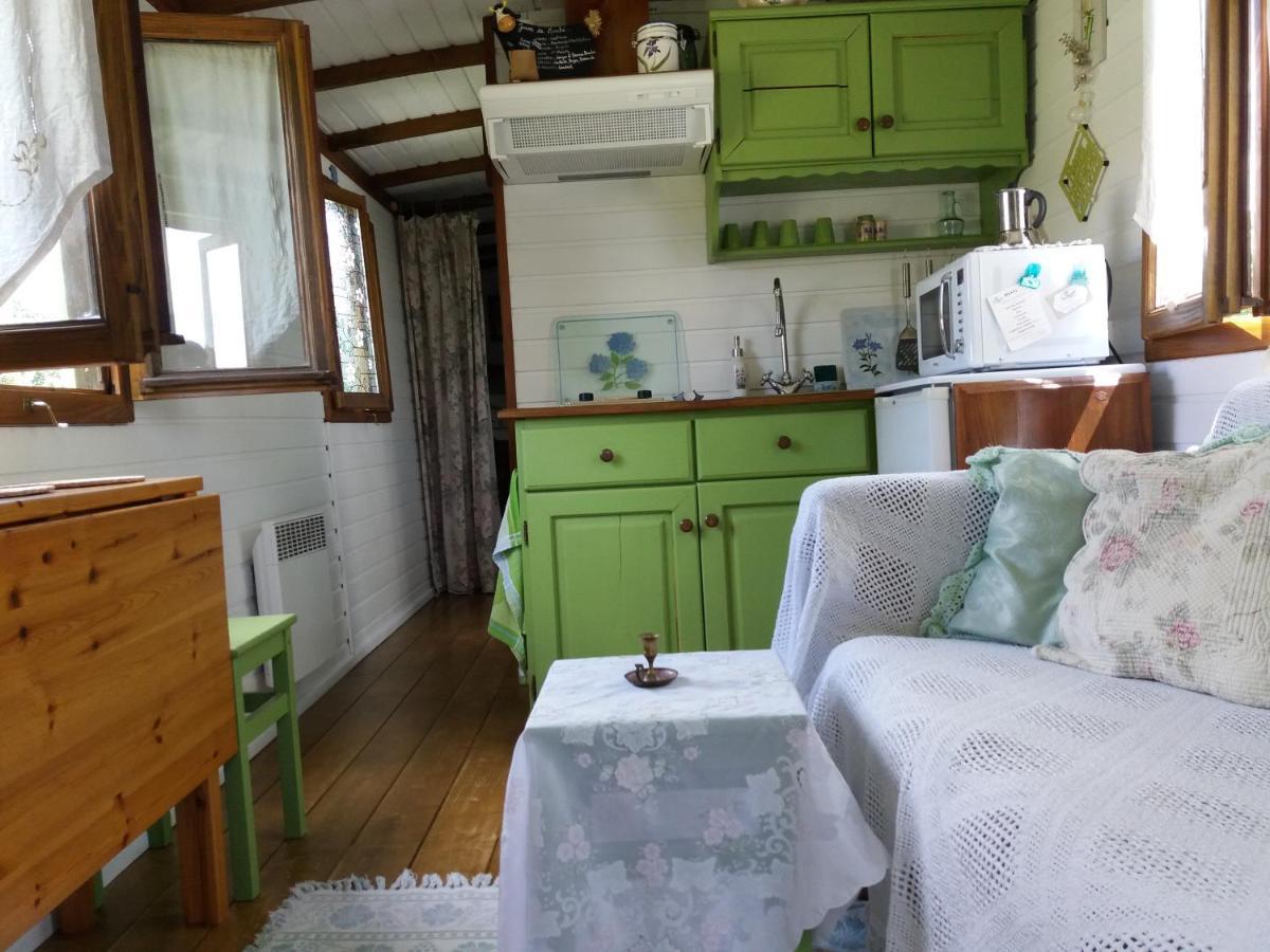 Roulotte Fleur Des Champs Villa Sigalens Eksteriør bilde